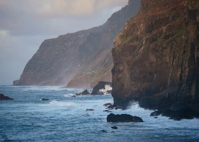 Casas Mare , Ponta Delgada, Madeira